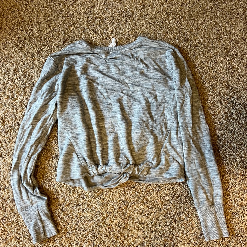 Athleta grey long sleeve top